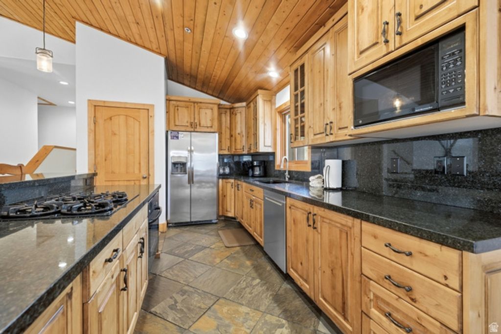 Image 9 of property listing at 2146 FENCHURCH DR #28, Park City, UT 84060