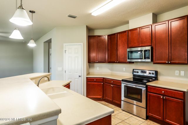 7533 WINDANCE Court, Jacksonville, FL 32244