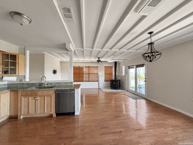 231 Vip, Canyon Lake, TX 78133