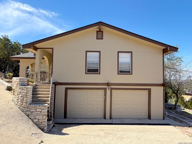 231 Vip, Canyon Lake, TX 78133