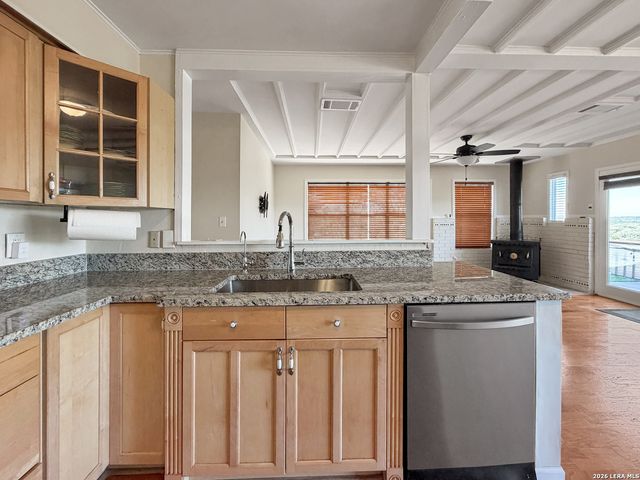 231 Vip, Canyon Lake, TX 78133