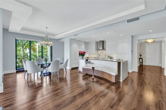 1035 3rd AVE S 201, Naples, FL 34102