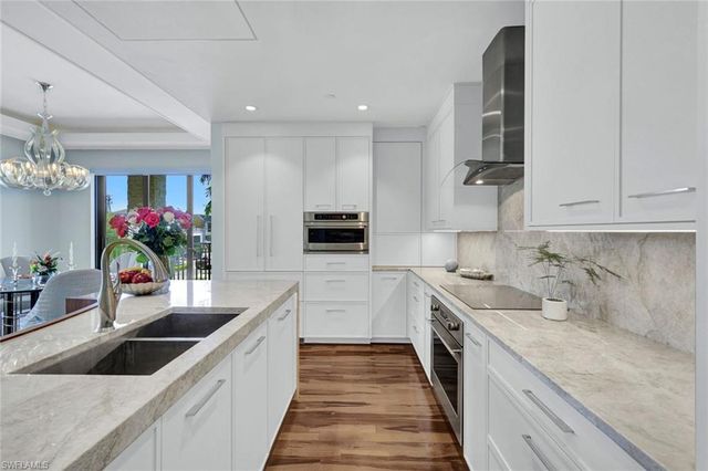 1035 3rd AVE S 201, Naples, FL 34102