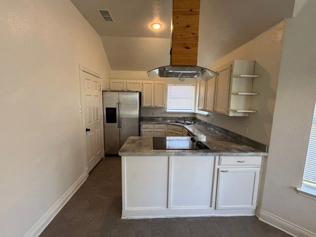 517 Meadowcrest Drive, Burleson, TX 76028