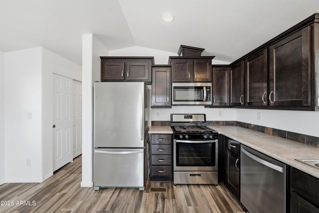 1452 W 4TH Avenue, Apache Junction, AZ 85120