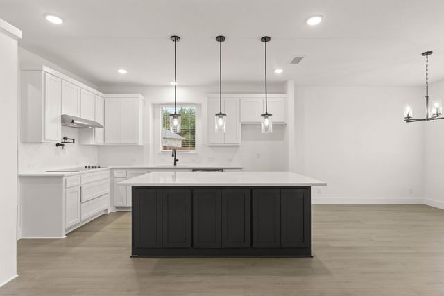 1743 Newport Lane, Cedar Hill, TX 75104