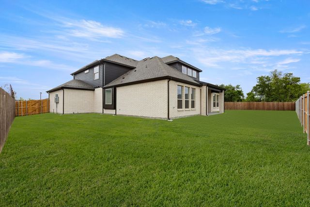 1743 Newport Lane, Cedar Hill, TX 75104