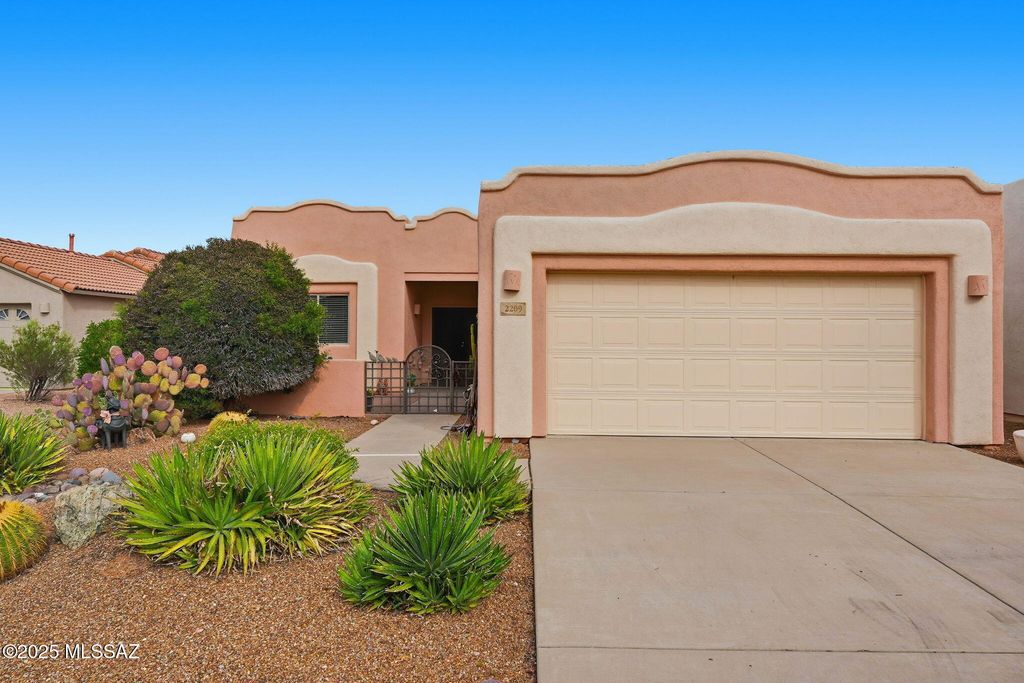 2209 S Via Massari, Green Valley, AZ 85614