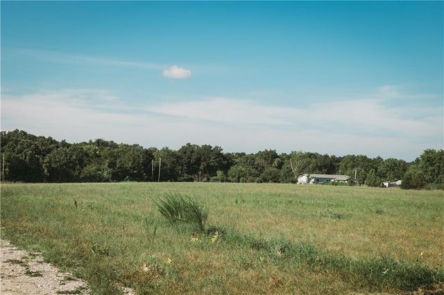 809 SE 600th Road, Knob Noster, MO 65336