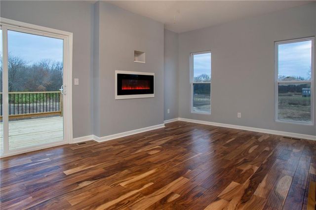 809 SE 600th Road, Knob Noster, MO 65336