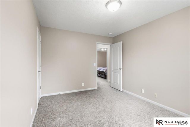 7412 N 74th Street, Omaha, NE 68122
