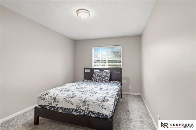 7412 N 74th Street, Omaha, NE 68122