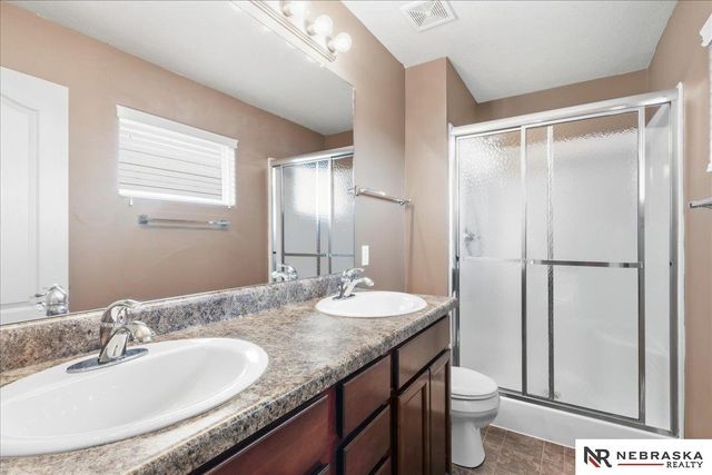 7412 N 74th Street, Omaha, NE 68122