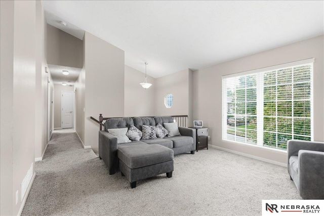 7412 N 74th Street, Omaha, NE 68122
