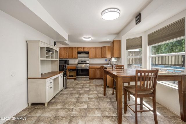 2881 San Lorenzo Avenue, Las Cruces, NM 88007