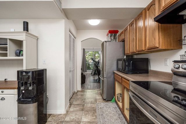 2881 San Lorenzo Avenue, Las Cruces, NM 88007