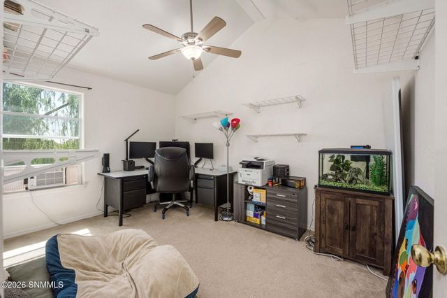 2881 San Lorenzo Avenue, Las Cruces, NM 88007