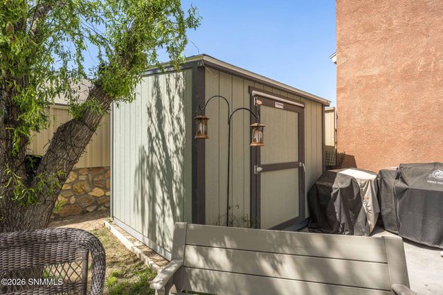 2881 San Lorenzo Avenue, Las Cruces, NM 88007