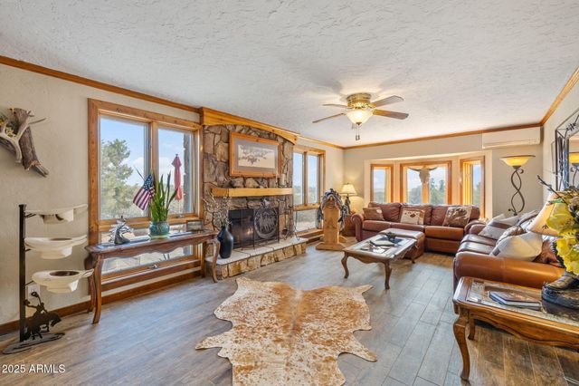 4555 W YOUNG Road, Prescott, AZ 86305