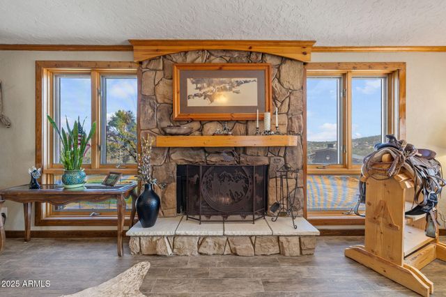 4555 W YOUNG Road, Prescott, AZ 86305