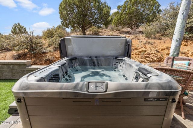 4555 W YOUNG Road, Prescott, AZ 86305