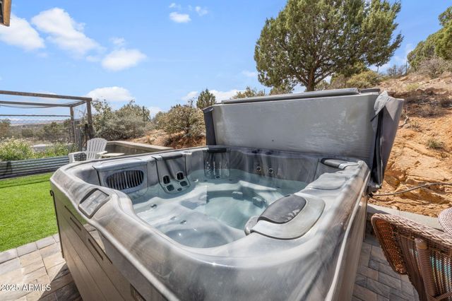 4555 W YOUNG Road, Prescott, AZ 86305