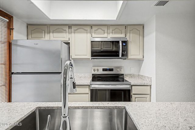 5998 N 78TH Street 103, Scottsdale, AZ 85250