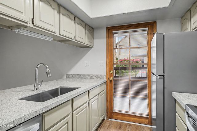 5998 N 78TH Street 103, Scottsdale, AZ 85250