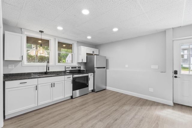 22 Farm Lane, Seabrook, NH 03874