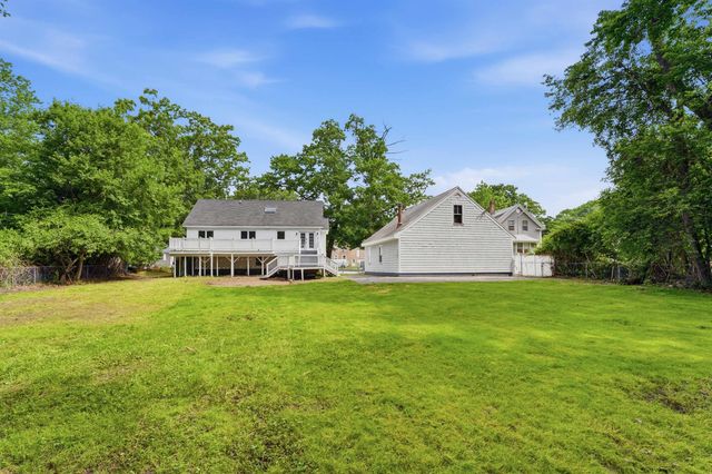 22 Farm Lane, Seabrook, NH 03874