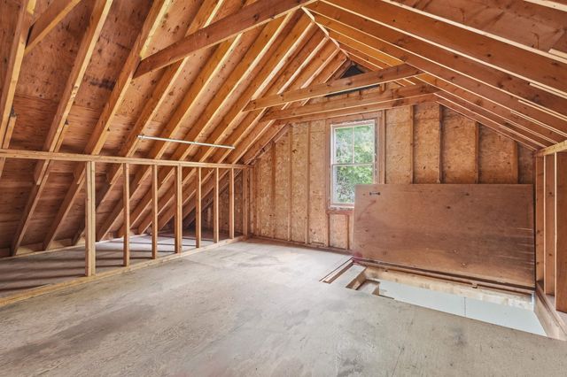 22 Farm Lane, Seabrook, NH 03874