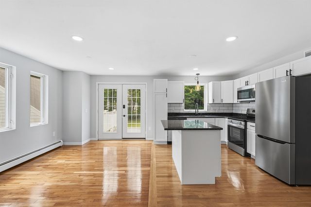 22 Farm Lane, Seabrook, NH 03874