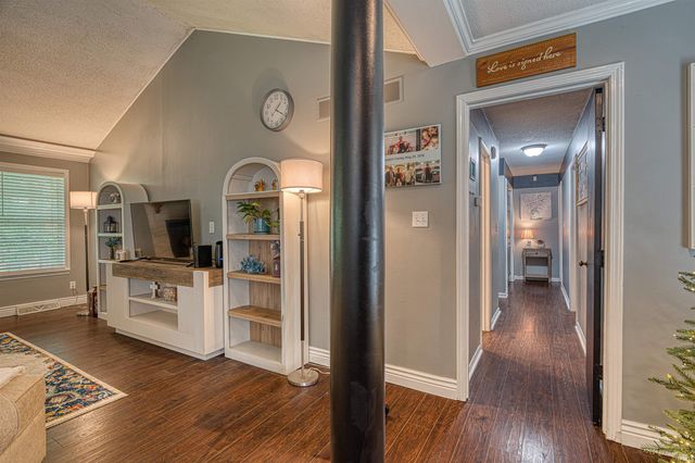 5366 Jeffries Lane, Newburgh, IN 47630
