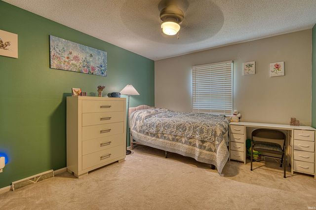 5366 Jeffries Lane, Newburgh, IN 47630