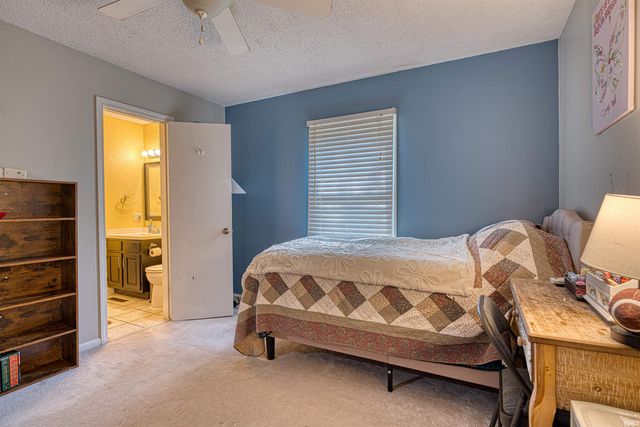 5366 Jeffries Lane, Newburgh, IN 47630