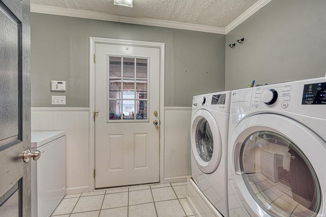 5366 Jeffries Lane, Newburgh, IN 47630