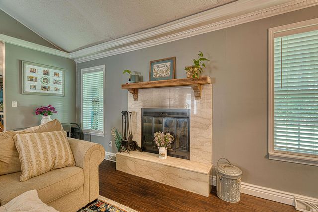 5366 Jeffries Lane, Newburgh, IN 47630