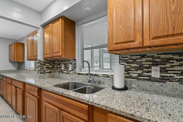 5741 FARGO Court, Jacksonville, FL 32207
