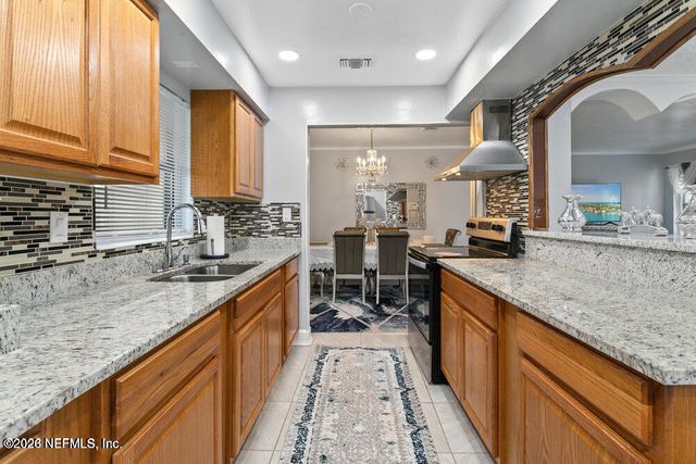 5741 FARGO Court, Jacksonville, FL 32207