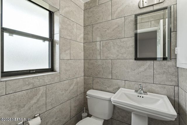 5741 FARGO Court, Jacksonville, FL 32207