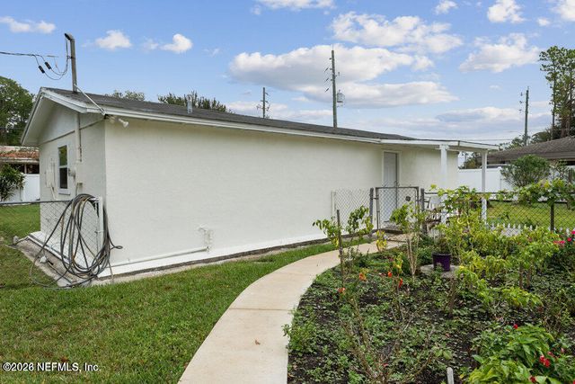 5741 FARGO Court, Jacksonville, FL 32207