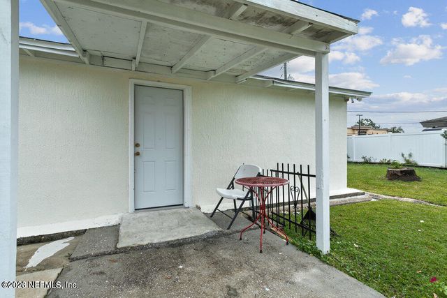 5741 FARGO Court, Jacksonville, FL 32207