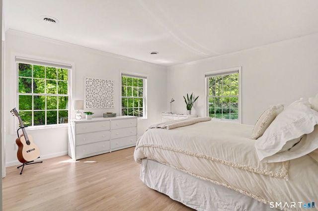 463 White Oak Shade Road, New Canaan, CT 06840