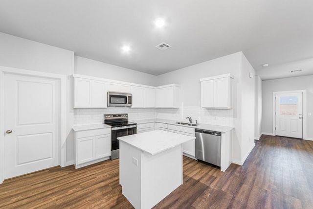 215 Wrangler Pass, Stillwater, OK 74075