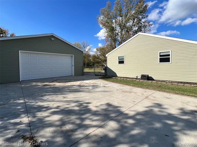 7444 Rory Street, Grand Blanc, MI 48439