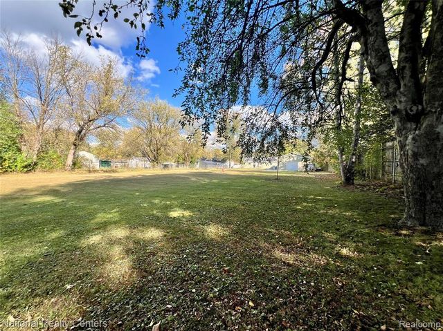 7444 Rory Street, Grand Blanc, MI 48439