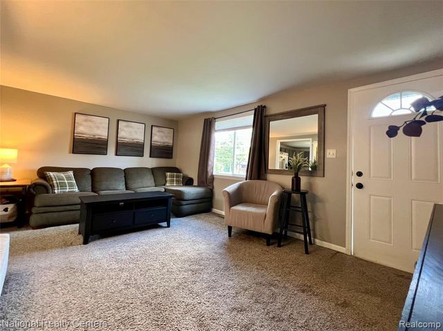 7444 Rory Street, Grand Blanc, MI 48439