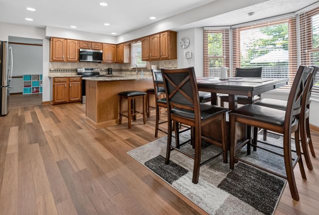 4559 Hunting Creek Drive, Grove City, OH 43123