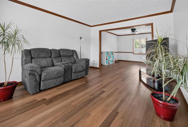 4559 Hunting Creek Drive, Grove City, OH 43123