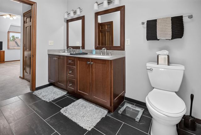 4559 Hunting Creek Drive, Grove City, OH 43123